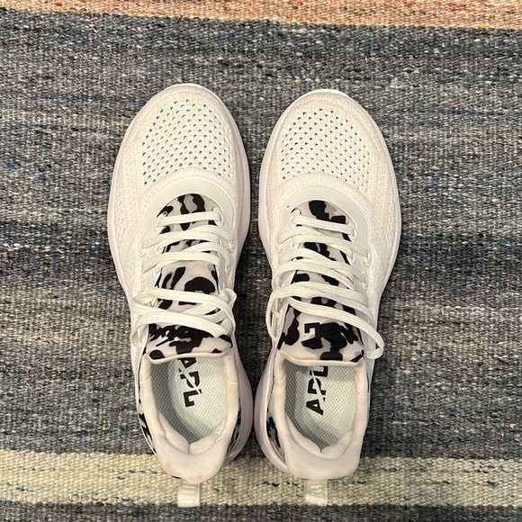 NEW APL White and Cheetah Sneakers - Picture 4 of 9